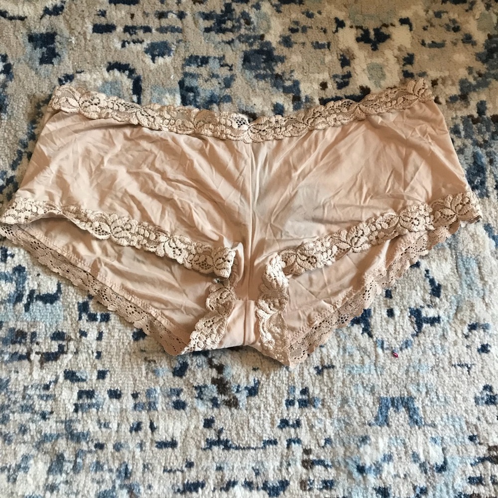 Notori underneath boyshort undies NWT